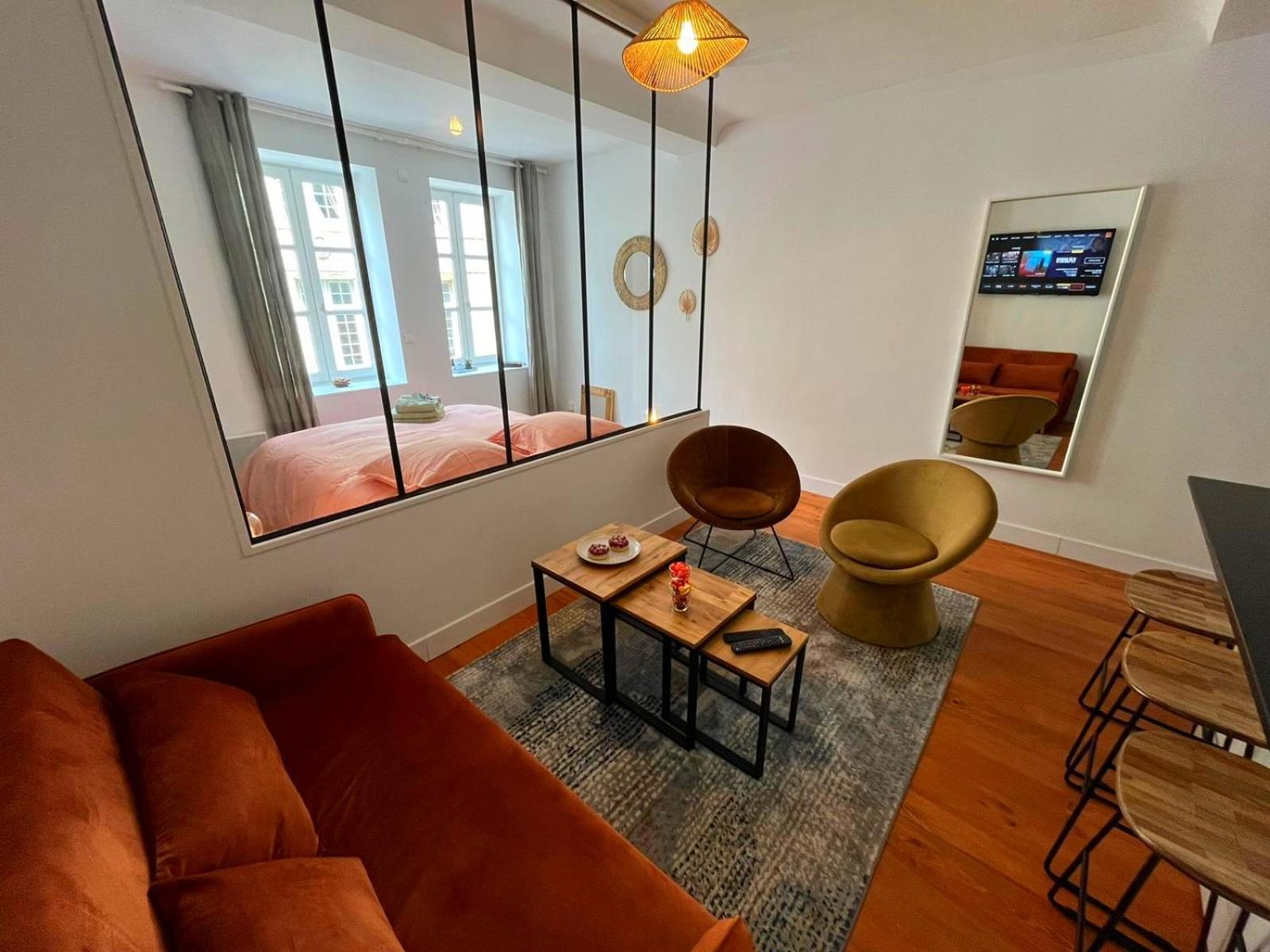 Elegant Studio En Hypercentre Dans Le Quartier Historique Anime Avec Parking Gratuit Кан Экстерьер фото