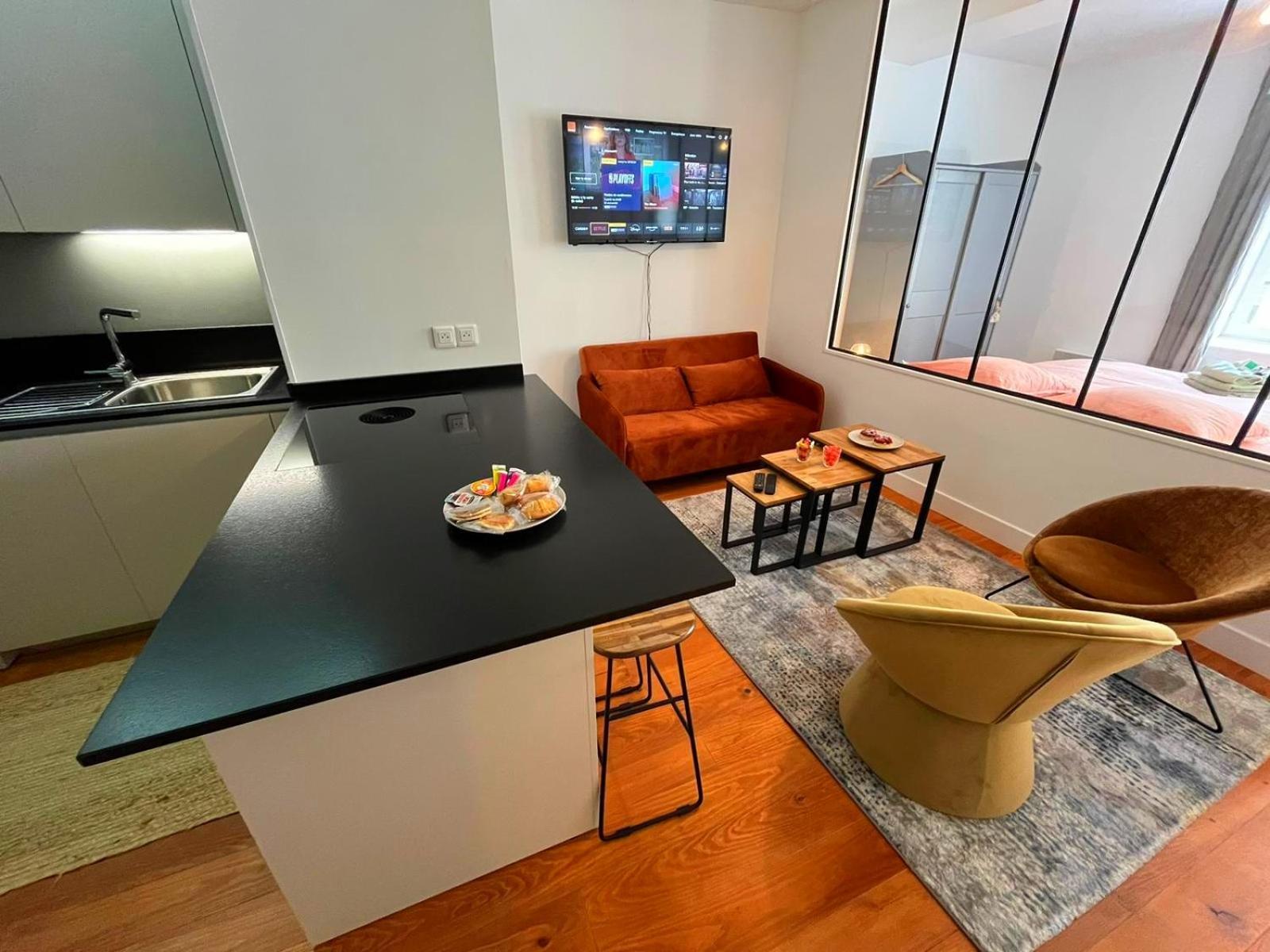 Elegant Studio En Hypercentre Dans Le Quartier Historique Anime Avec Parking Gratuit Кан Экстерьер фото